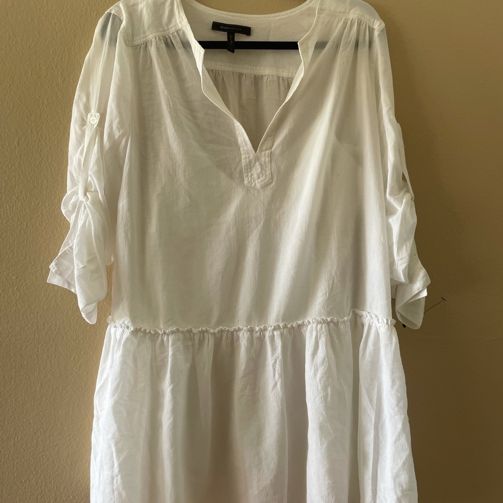 Bcbgmaxarizia white baby doll style dress